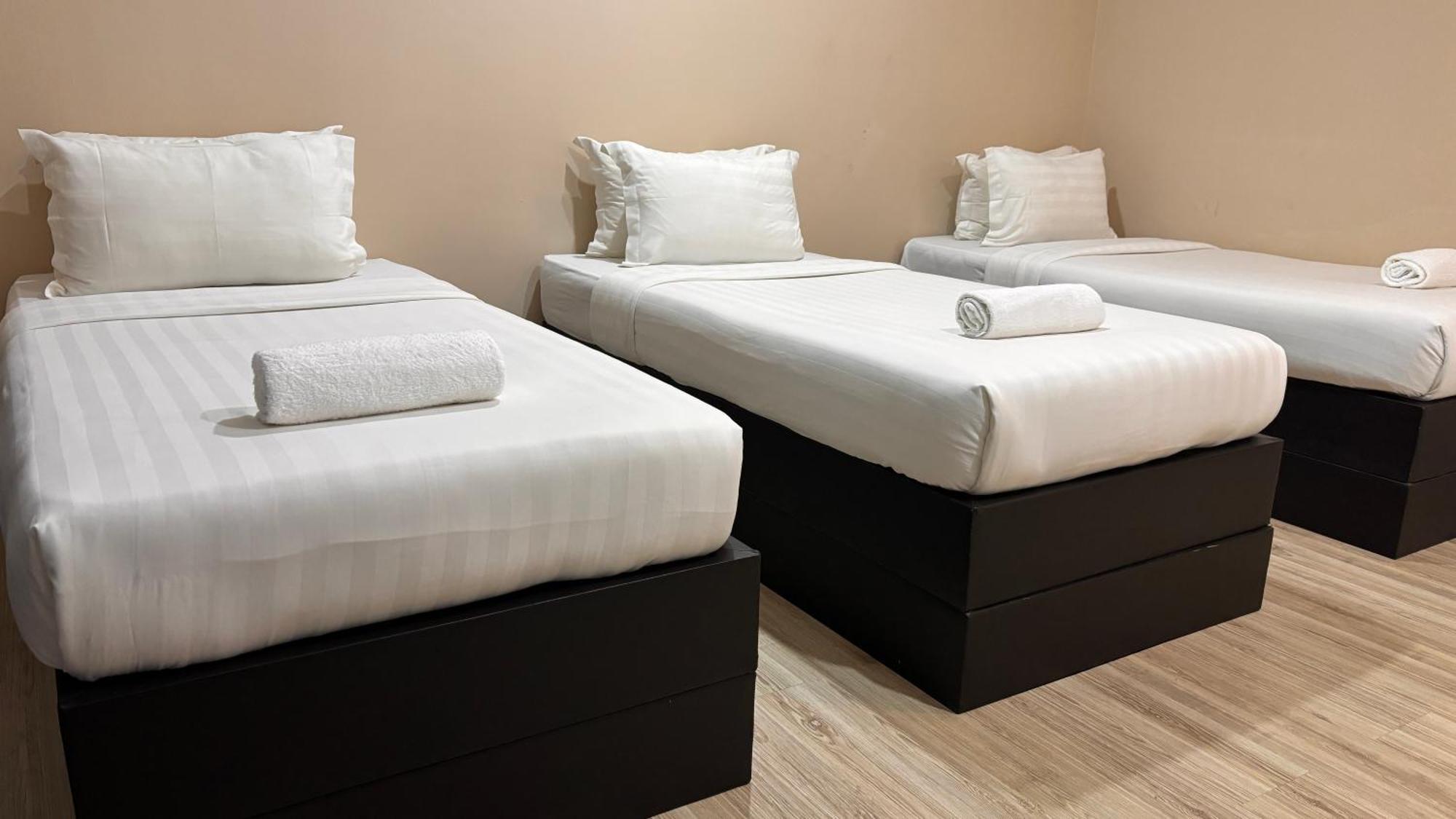 Ada Hotel & Apartment Куала Теренгану Екстериор снимка