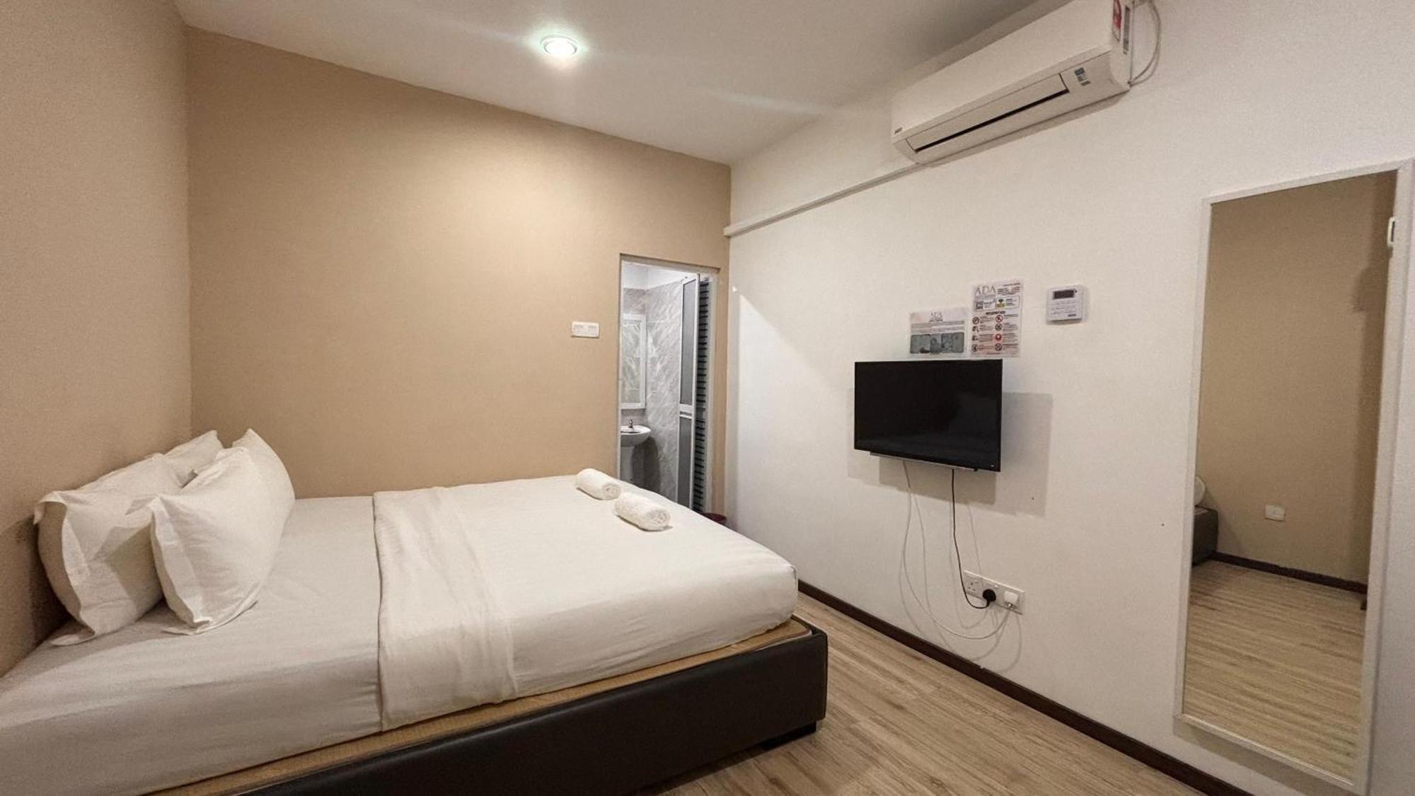Ada Hotel & Apartment Куала Теренгану Екстериор снимка