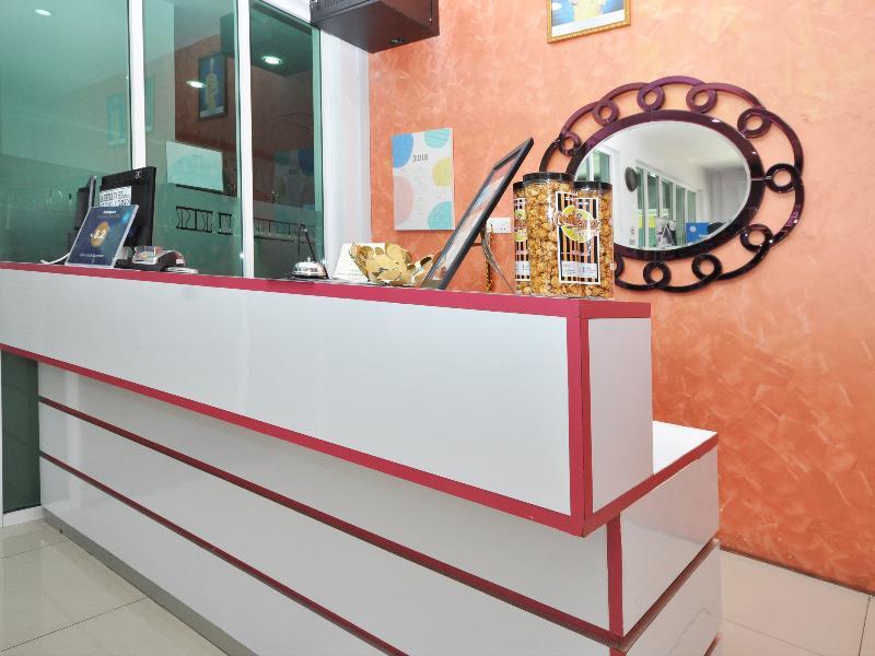 Ada Hotel & Apartment Куала Теренгану Екстериор снимка