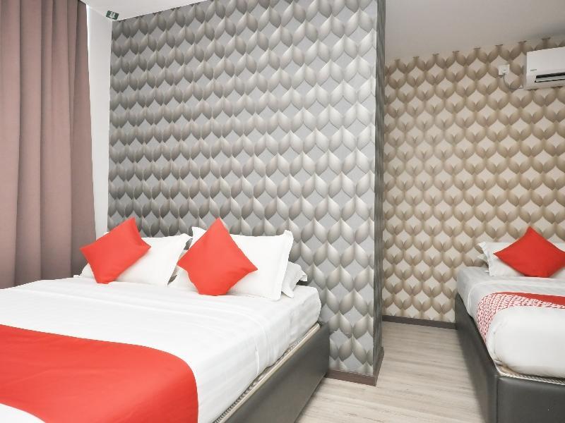Ada Hotel & Apartment Куала Теренгану Екстериор снимка