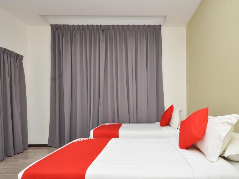 Ada Hotel & Apartment Куала Теренгану Екстериор снимка