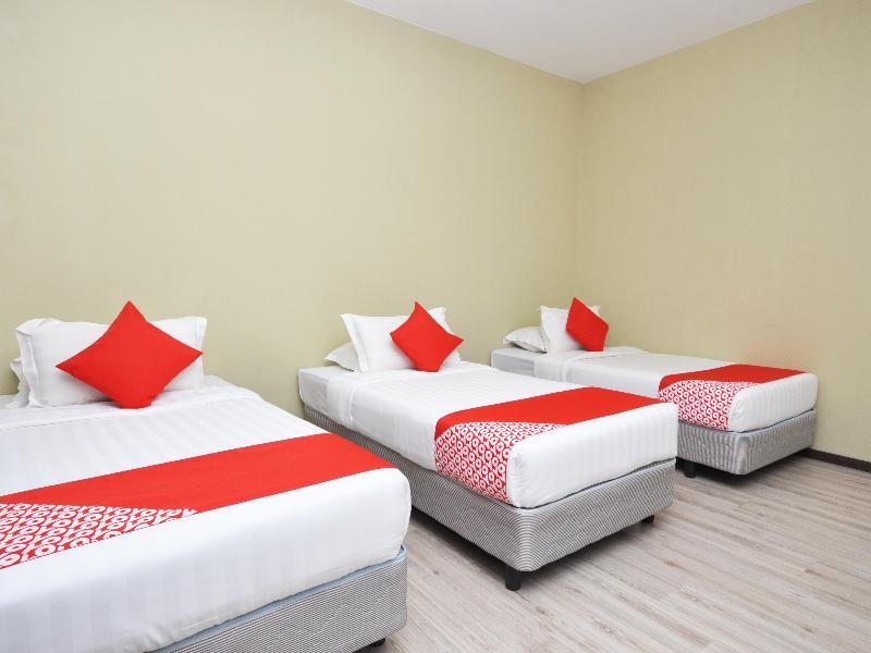 Ada Hotel & Apartment Куала Теренгану Екстериор снимка