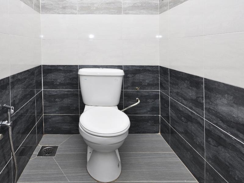 Ada Hotel & Apartment Куала Теренгану Екстериор снимка